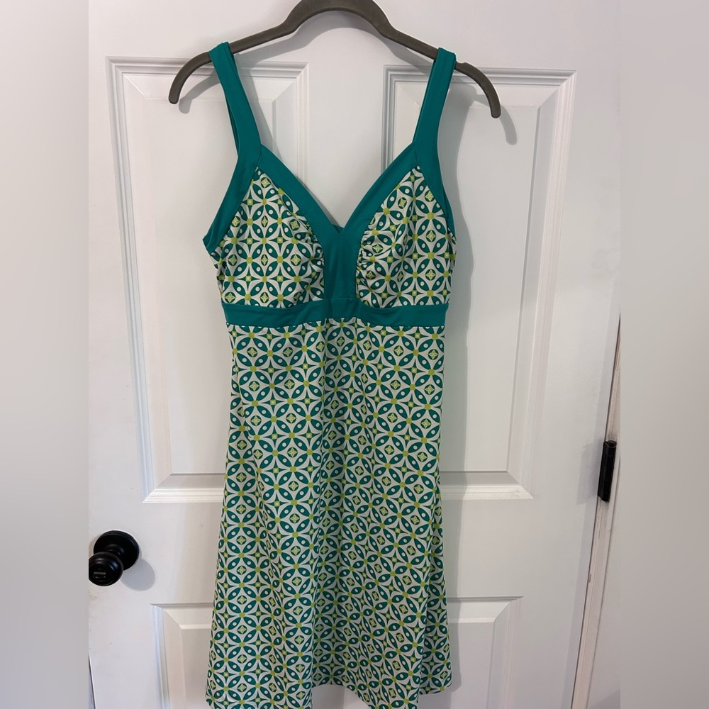 Patagonia Teal and Green Geometric Chemise